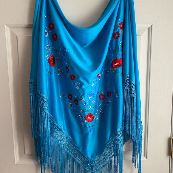 Accessories - Blue shawl